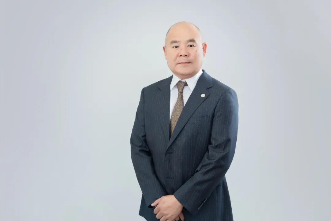 彭华.jpg