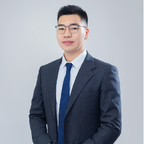 周佳任  实习律师.png